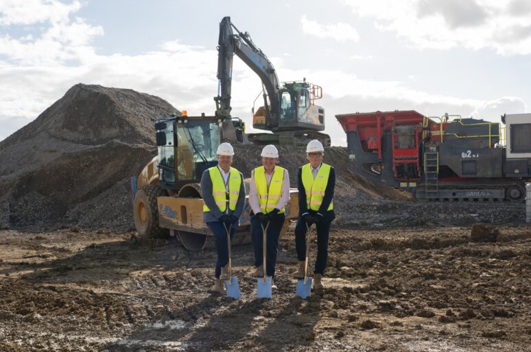 group photo of [left to right: Jan-Peer Laabs - CEO of apetito Group, Ian Stone – CEO of apetito UK, Christian Kessy – COO of apetito Group